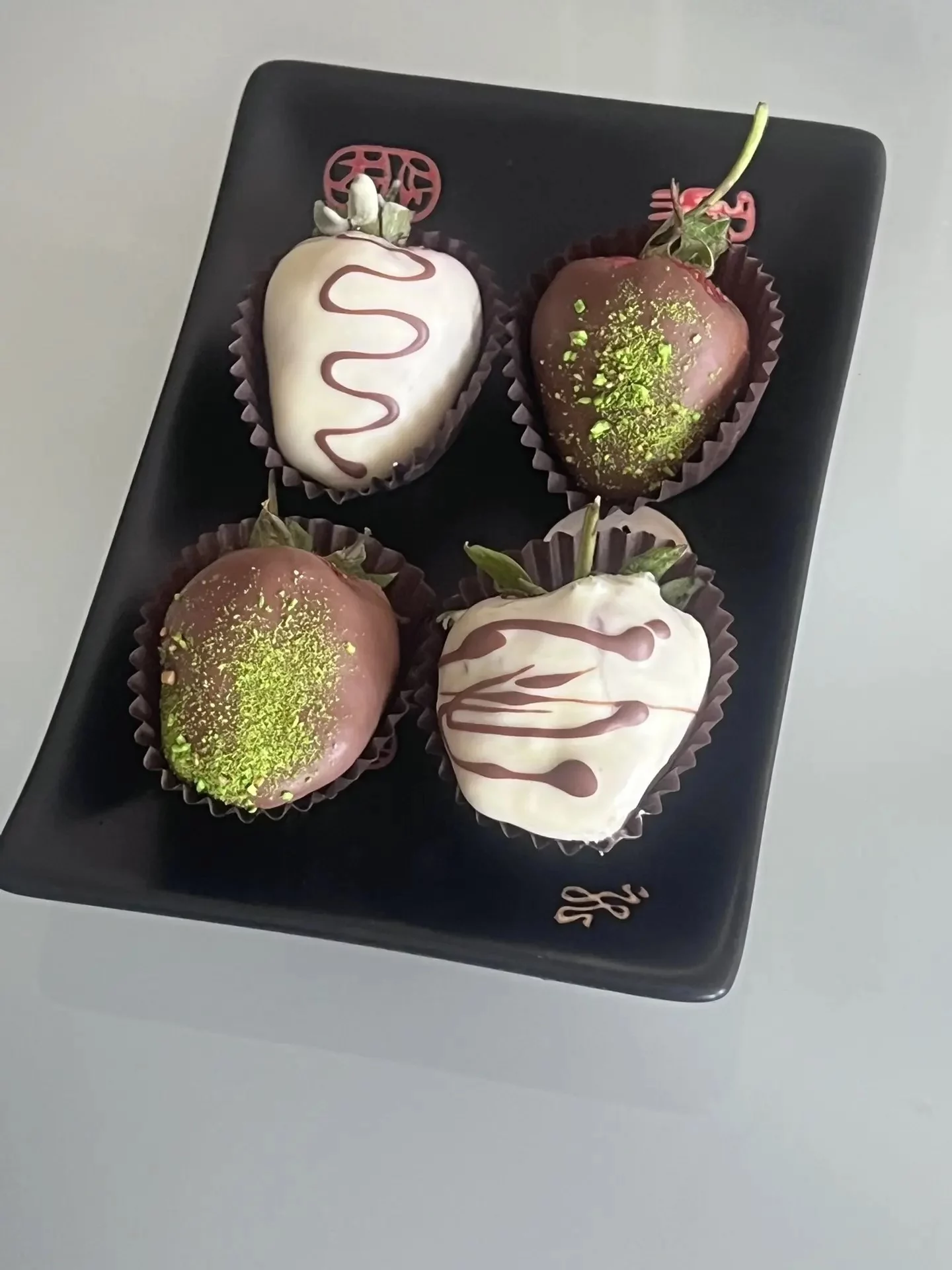 Fresas con chocolate — сайт кондитерской мастерской