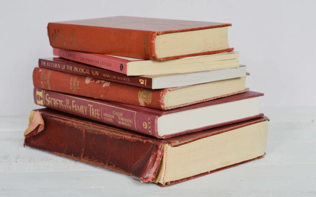 Тираж книг в твёрдом переплёте — портфолио на сайте книжной типографии