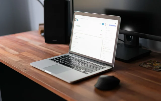 WordPress тормозит: 10 причин и как ускорить сайт пошагово