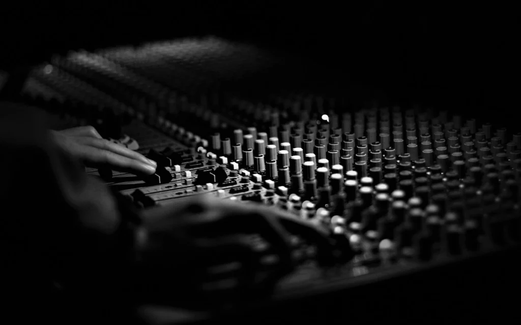 Метки ИИ-контента в YouTube Music для треков