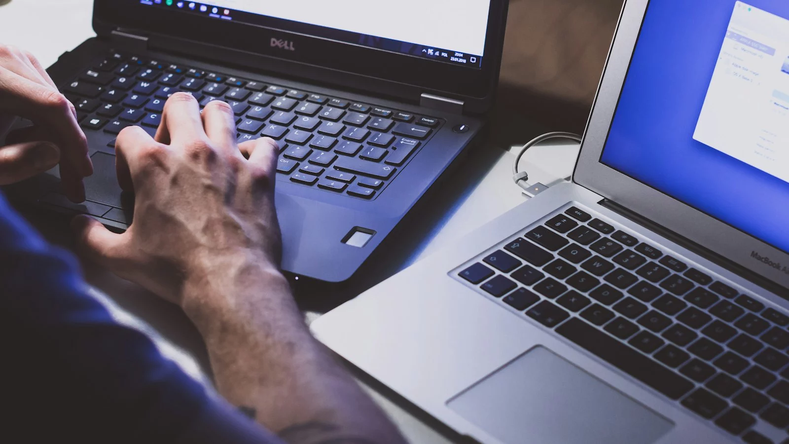 Защита сайта на HostCMS: обновления, права, резервные копии