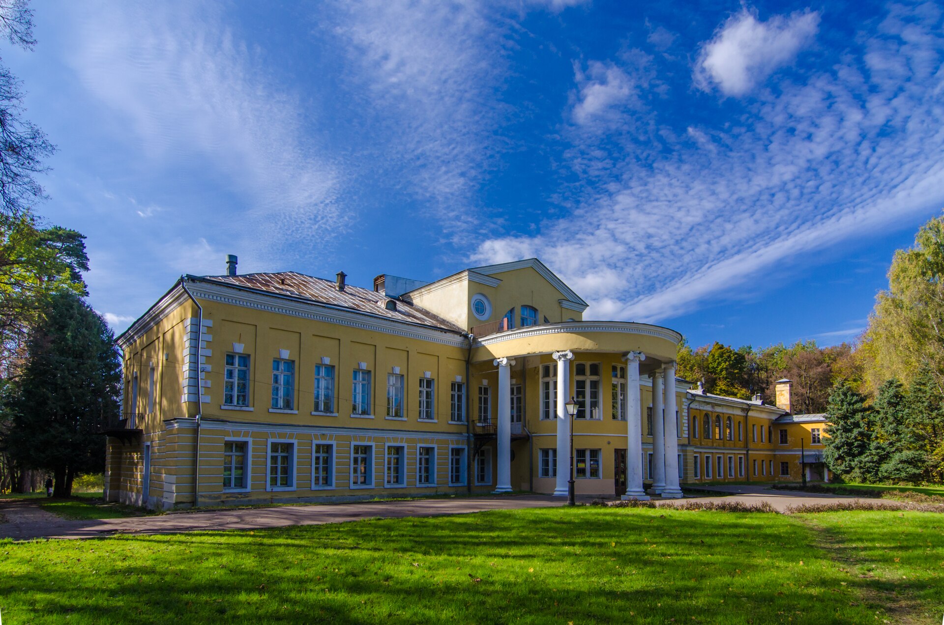 Суханово, Видное